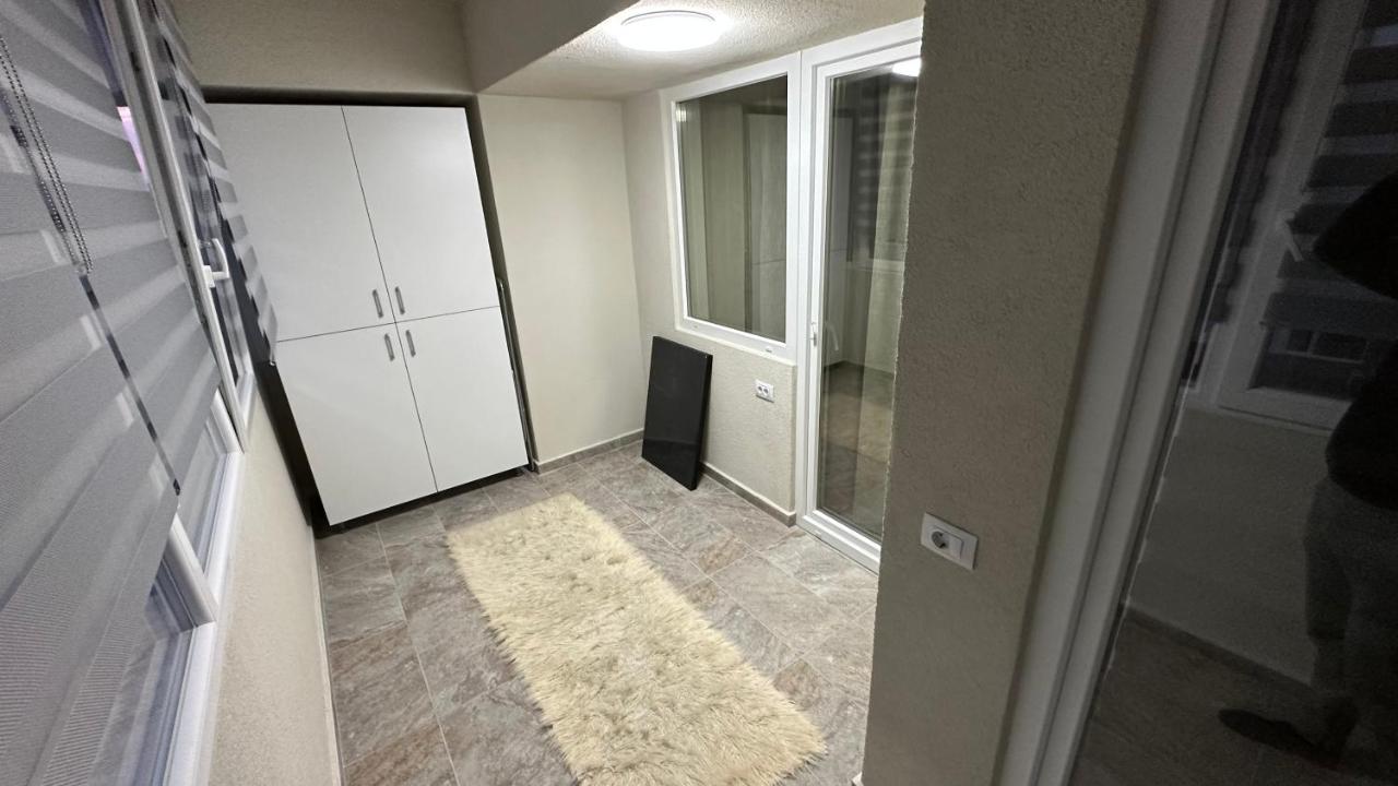 Апартаменти Apartament Lux Bacovia 2 Бакеу Екстер'єр фото