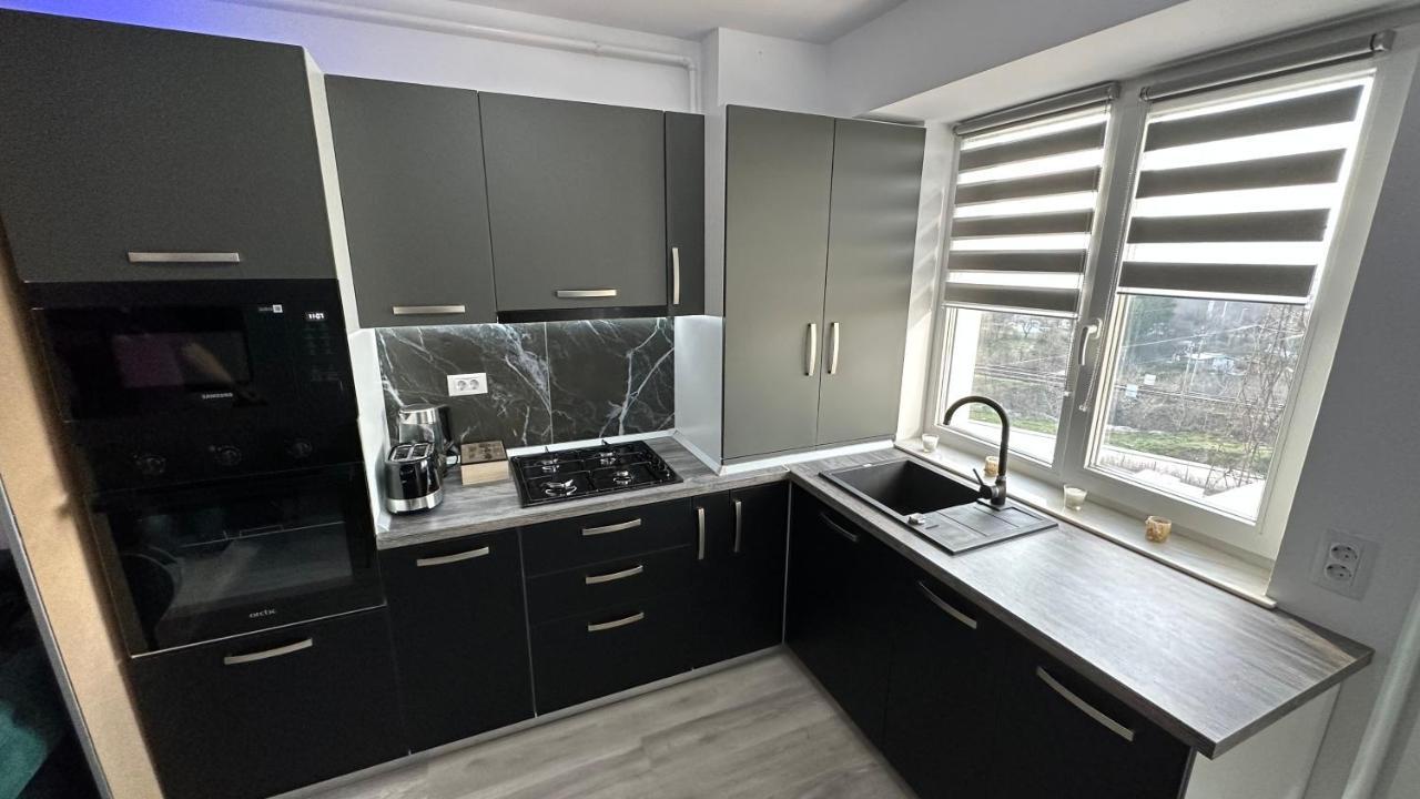 Апартаменти Apartament Lux Bacovia 2 Бакеу Екстер'єр фото
